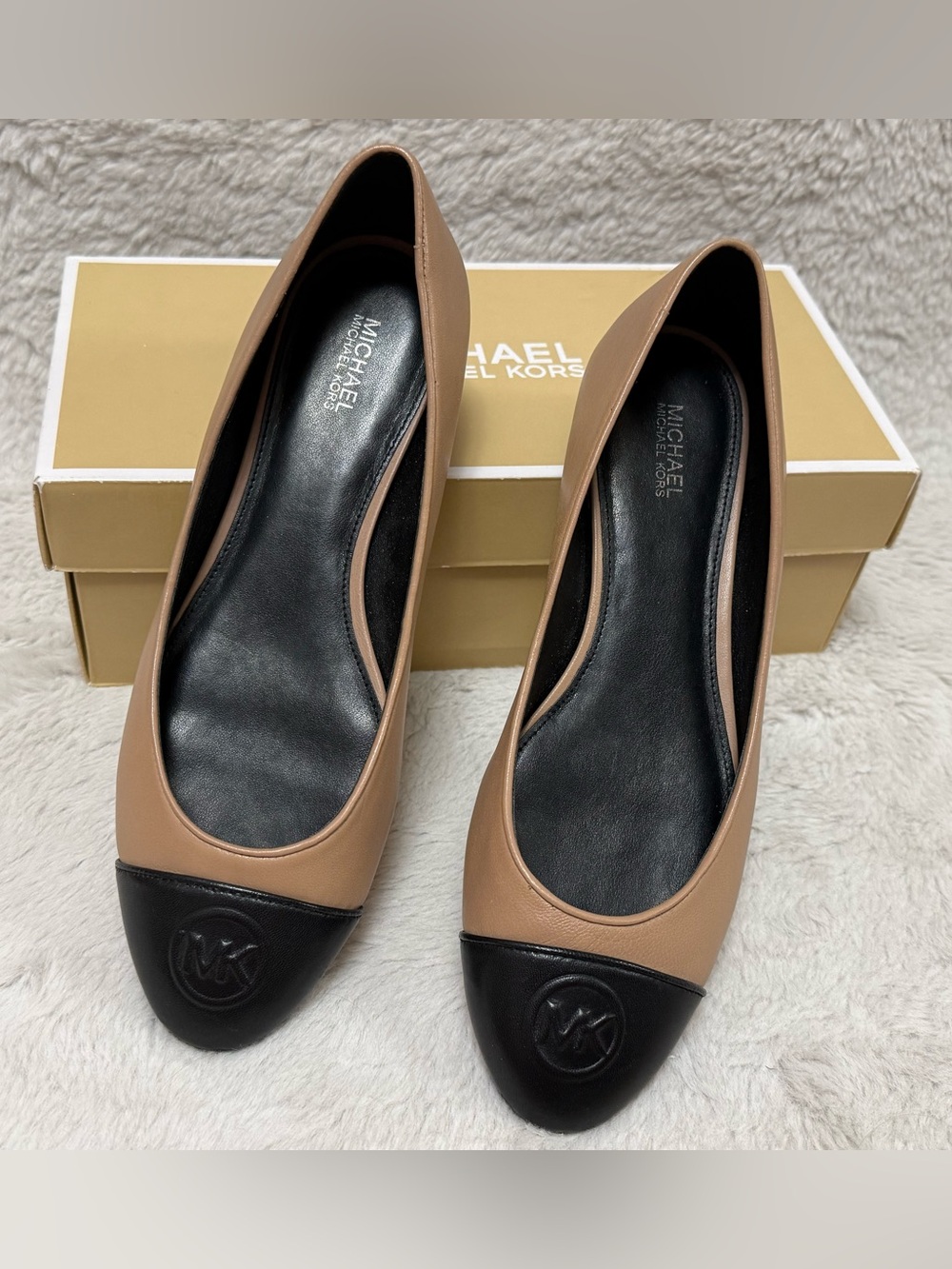 Michael Kors Toffee and Black Leather Cap-Toe DYLYN Ballet Flats